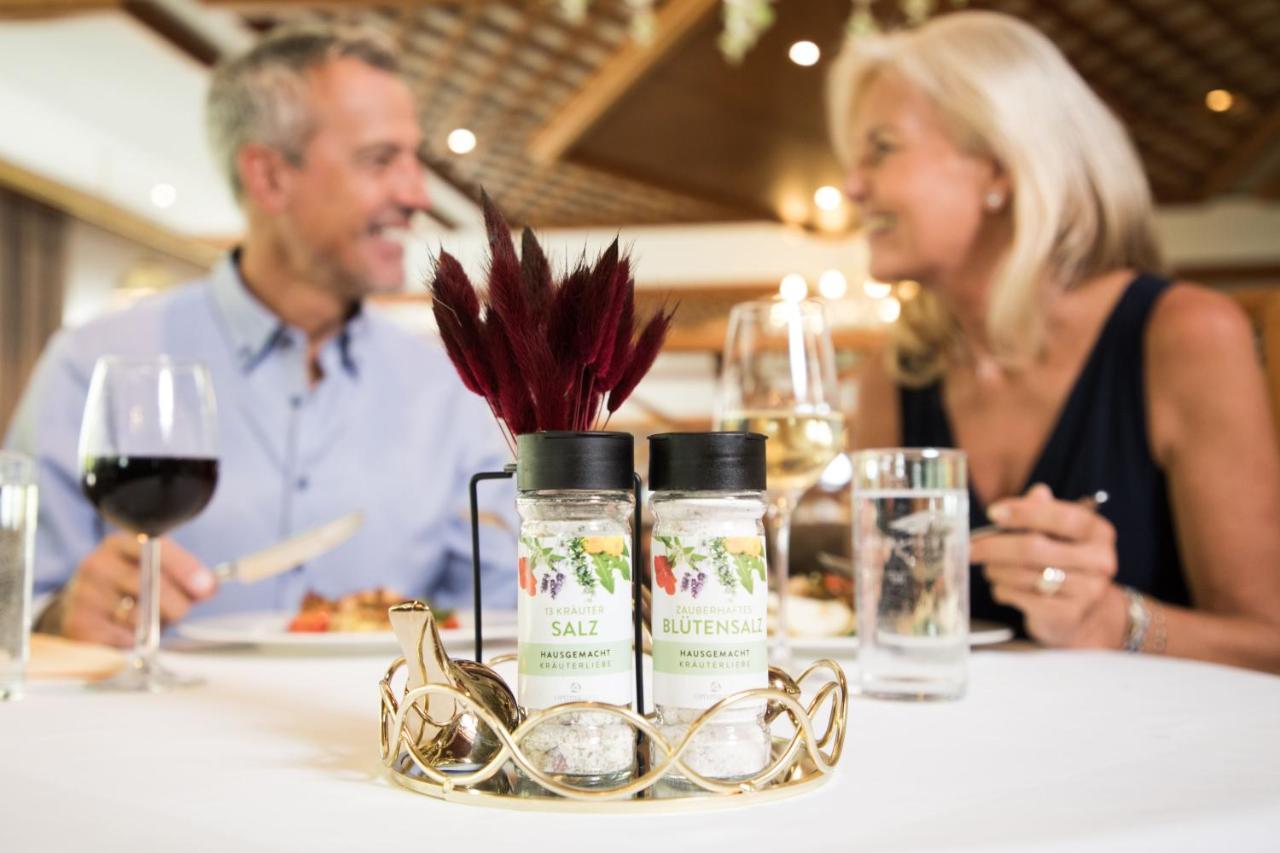 Gesundheit & Wellness Resort Bad Mitterndorf Buitenkant foto